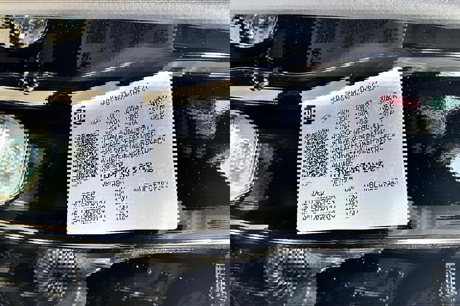 New 2026 GMC Canyon AT4X w/ LPO, Black Badging Package image 12