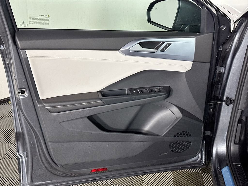 New 2026 Volkswagen Taos SE AWD/4WD image 10