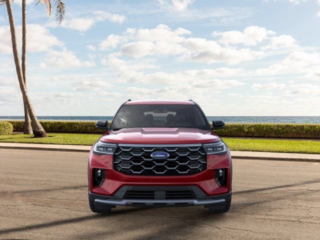 New 2026 Ford Explorer Platinum RWD image 7