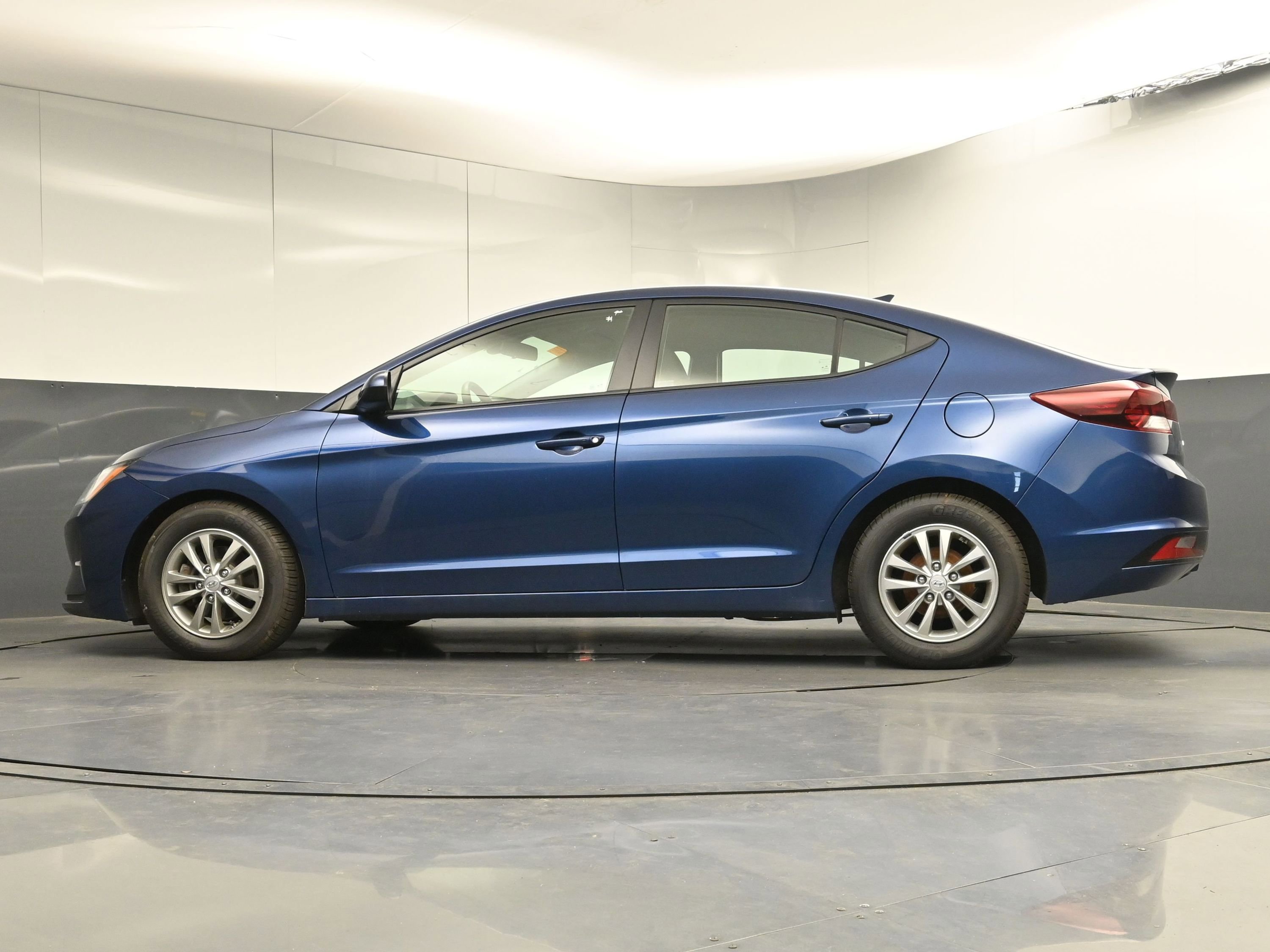 Used 2020 Hyundai Elantra ECO image 29
