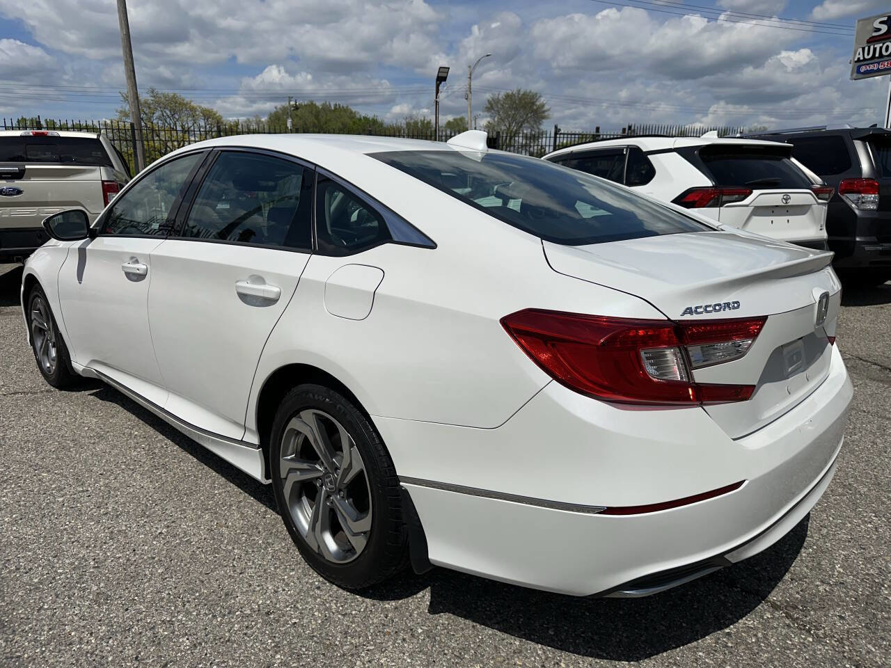 Used 2018 Honda Accord EX-L image 5