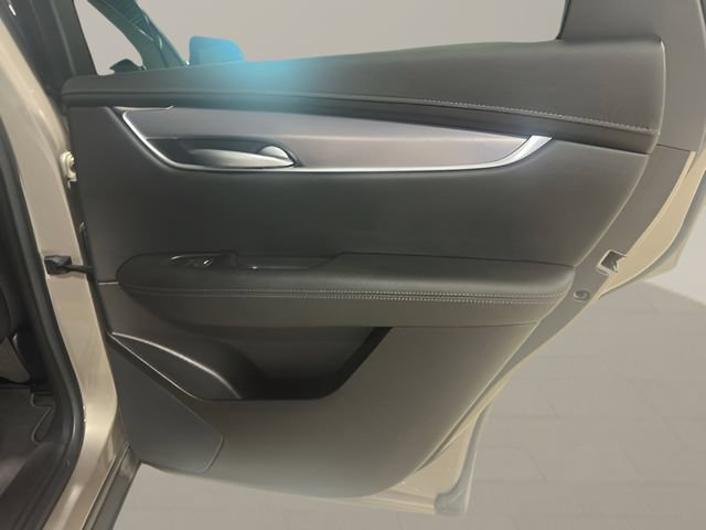 Used 2023 Cadillac XT5 Luxury FWD image 23