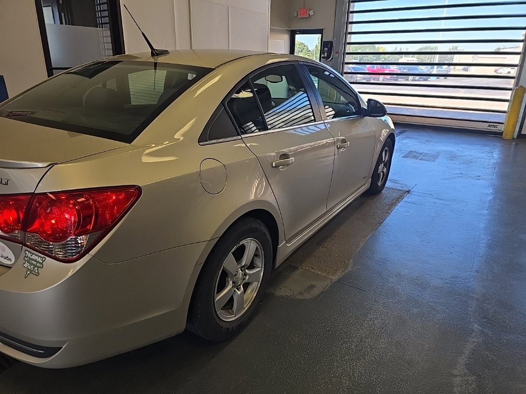 Used 2014 Chevrolet Cruze LT w/ All-Star Edition FWD image 3