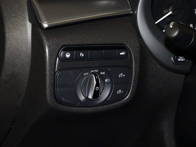 Used 2024 INFINITI QX50 Luxe AWD/4WD image 25