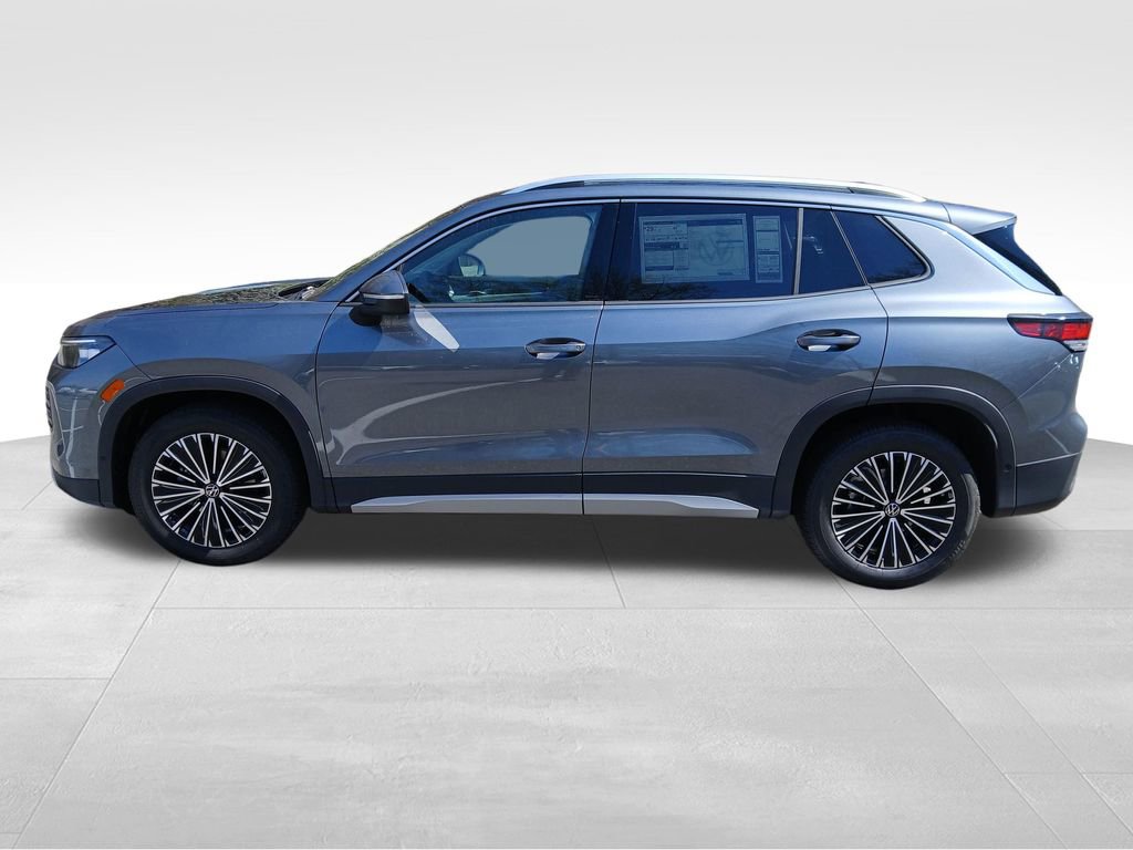 New 2026 Volkswagen Tiguan S image 2
