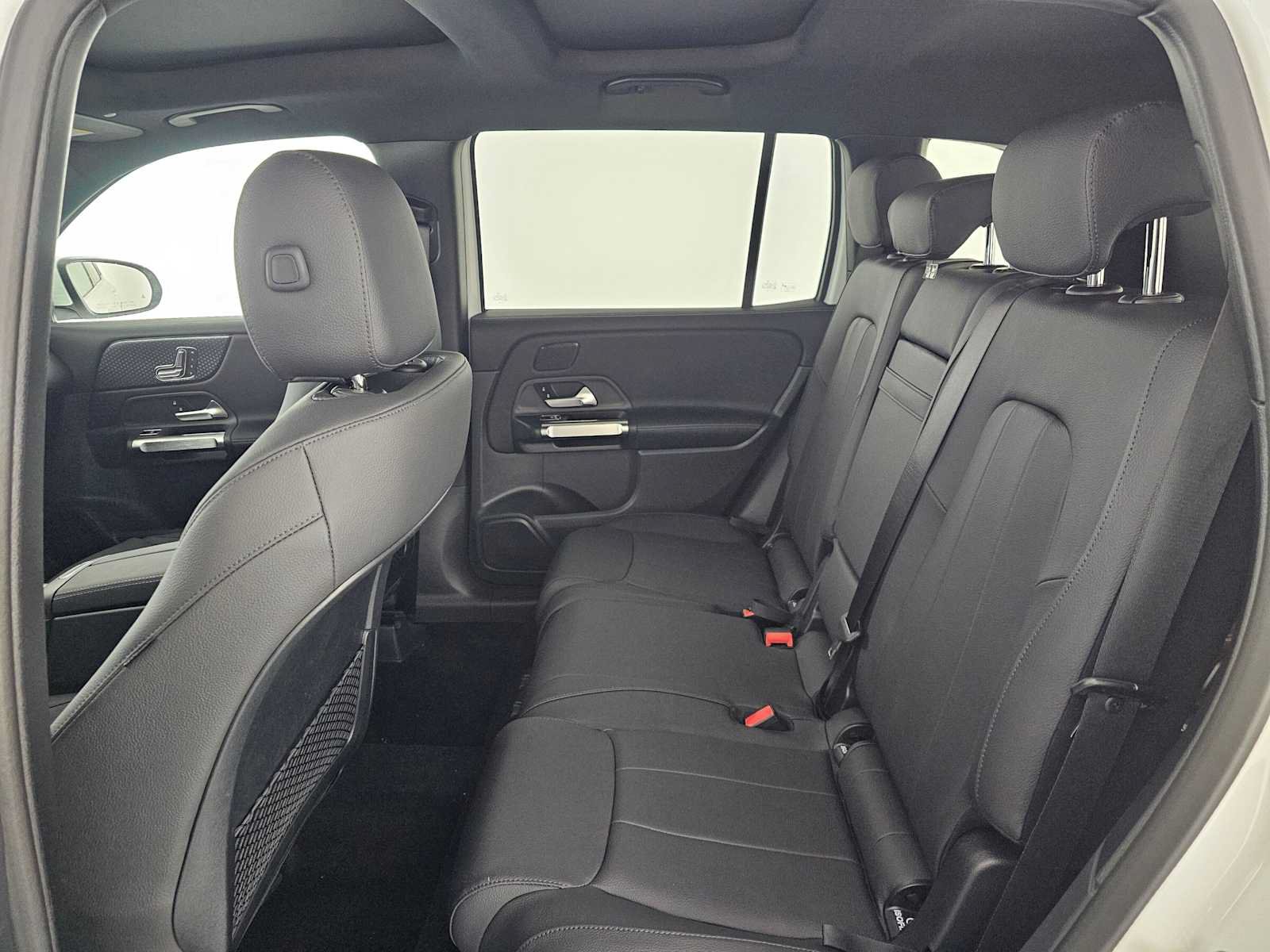 New 2026 Mercedes-Benz GLB 250 image 16