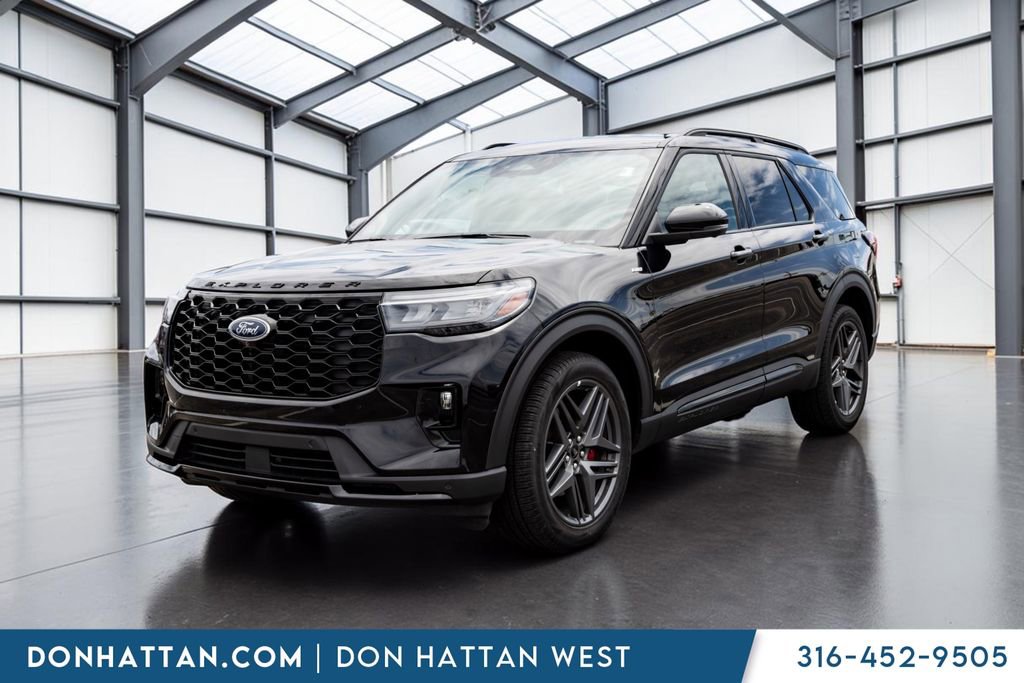 Used 2025 Ford Explorer ST-Line w/ ST-Line Street Pack AWD/4WD image 20