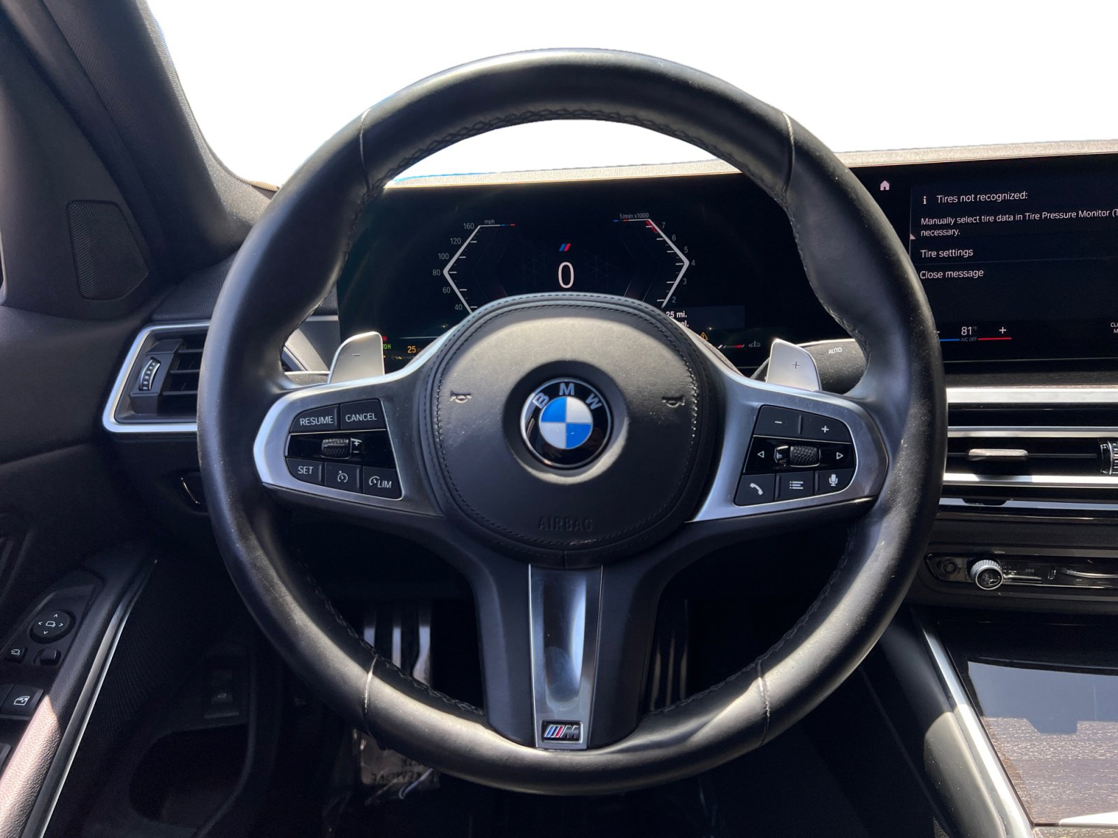 Used 2023 BMW 330i Sedan w/ M Sport Package RWD image 12