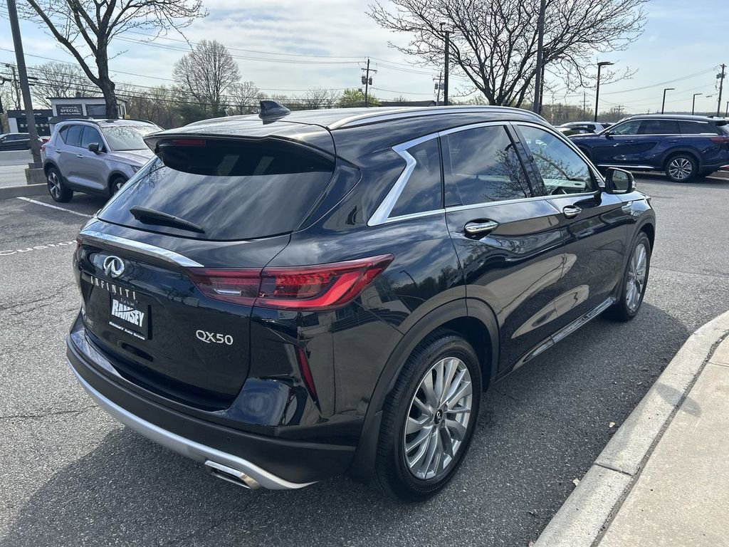 Certified 2025 INFINITI QX50 Luxe image 8