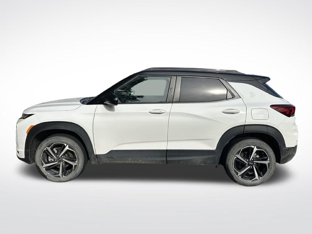 Used 2023 Chevrolet TrailBlazer RS w/ Convenience Package AWD/4WD image 2