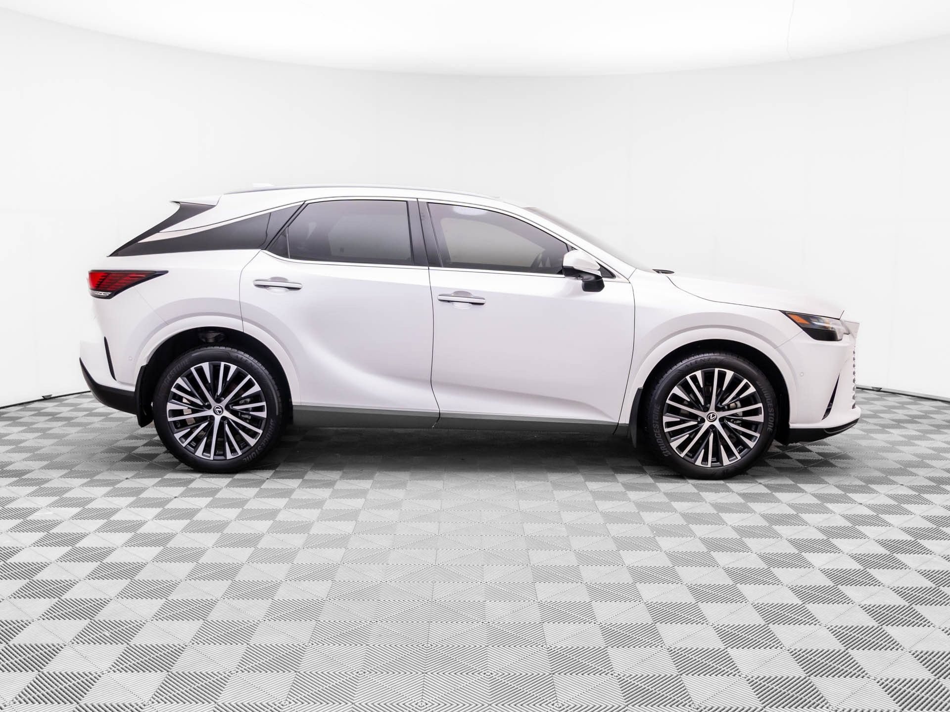 Used 2024 Lexus RX 350 Premium Plus w/ Convenience Package AWD/4WD image 8