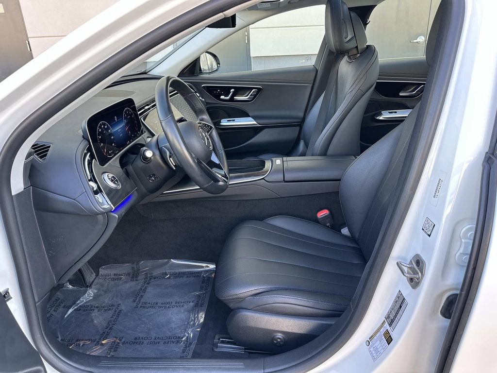 Used 2025 Mercedes-Benz E 350 4MATIC Sedan image 26