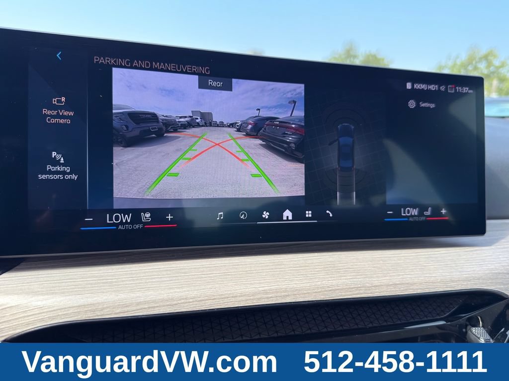 Used 2025 BMW 330i Sedan RWD image 16