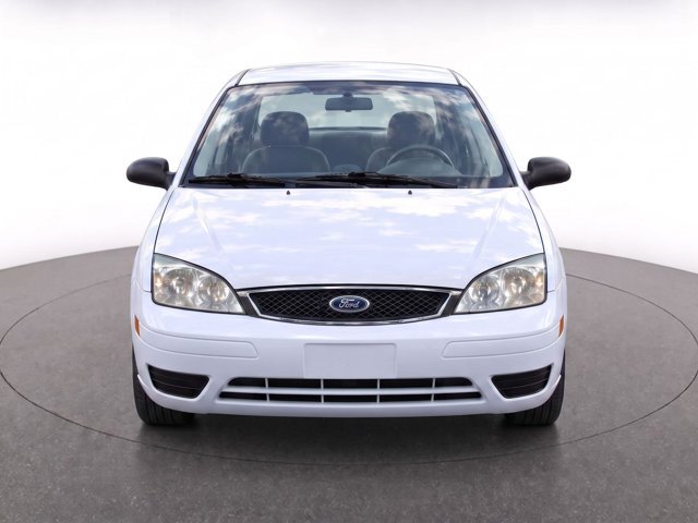 Used 2007 Ford Focus S FWD image 2