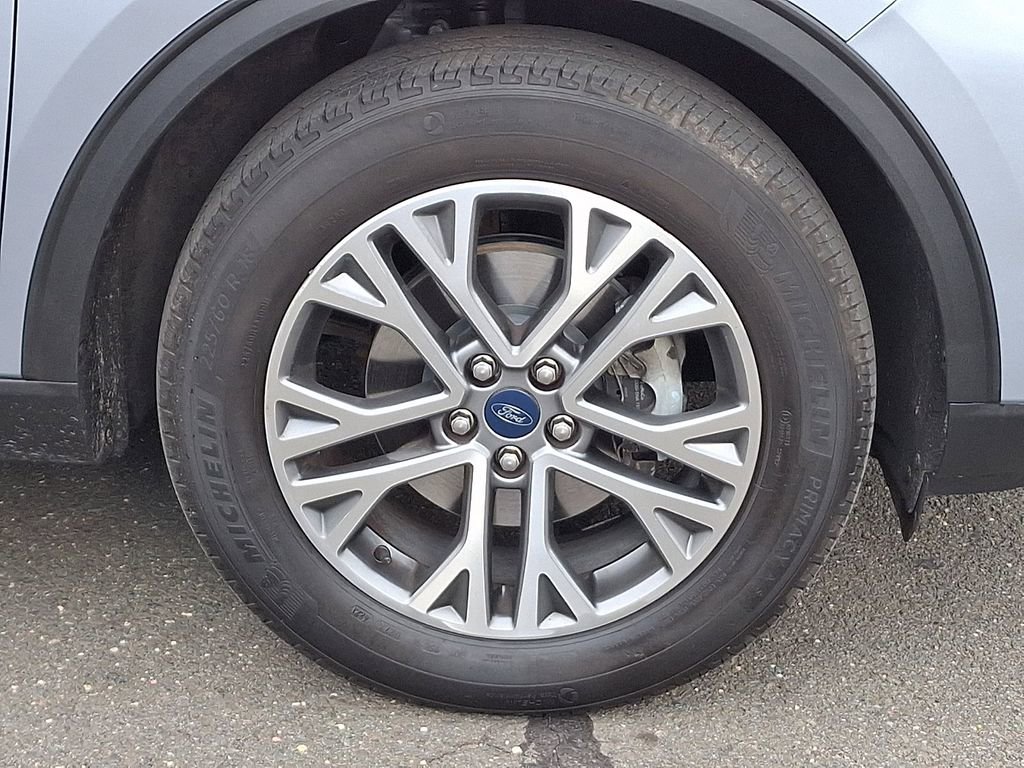 Certified 2022 Ford Escape SEL w/ Technology Package image 8