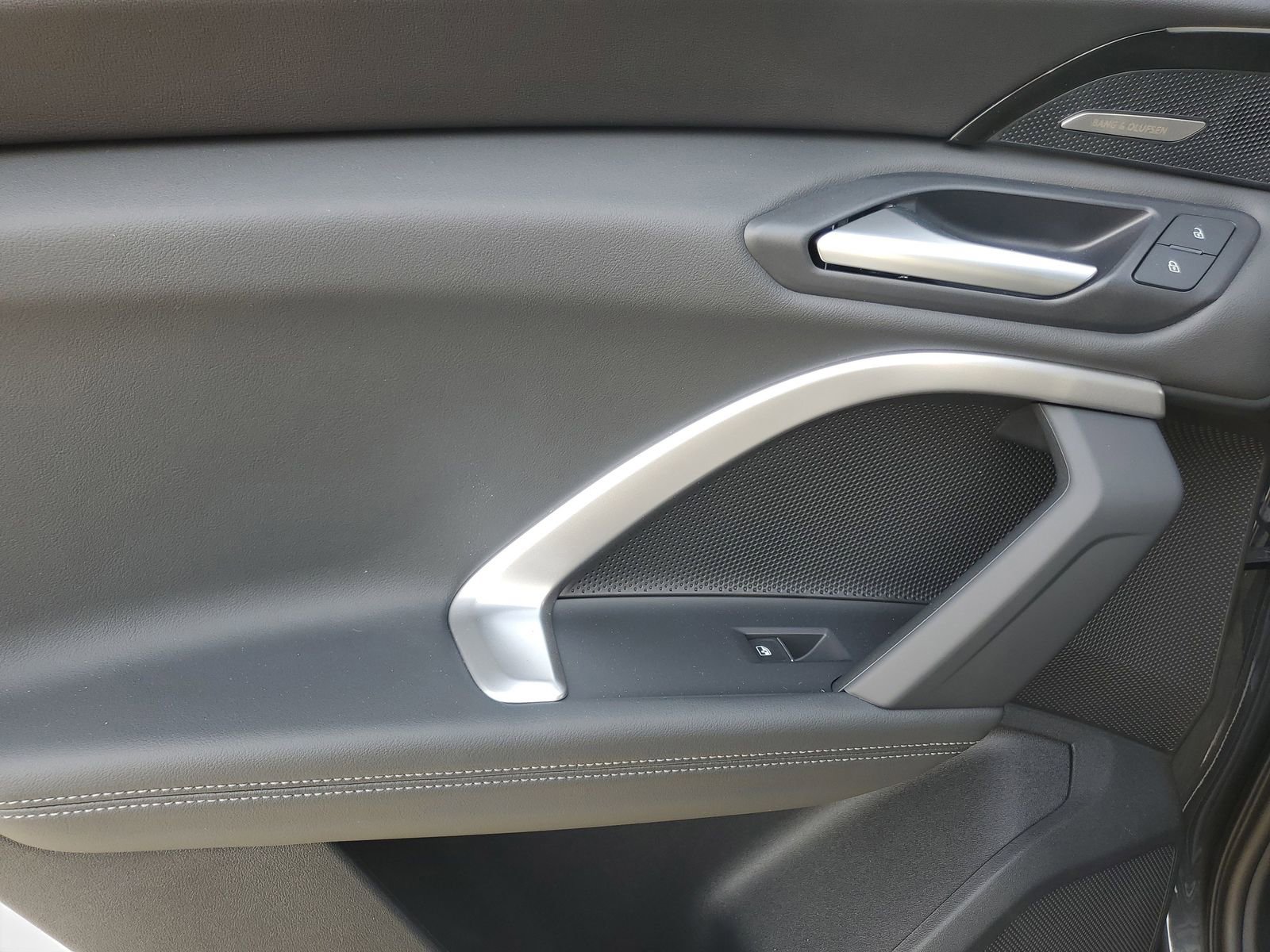 New 2025 Audi Q5 Premium Plus image 16