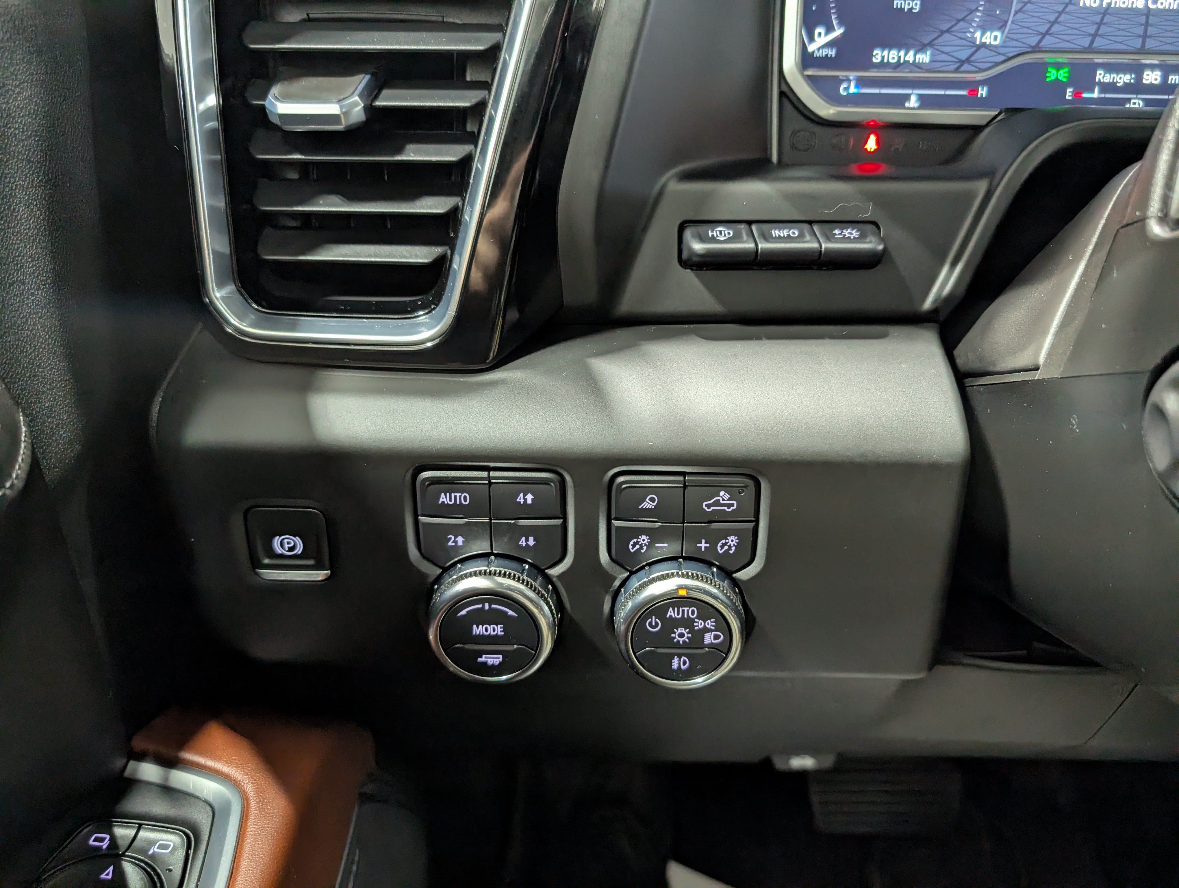 Used 2022 GMC Sierra 1500 Denali Ultimate AWD/4WD image 23