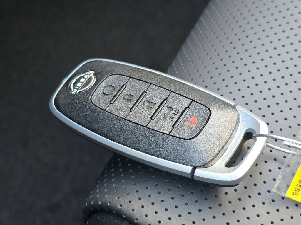 New 2026 Nissan Rogue Platinum image 19