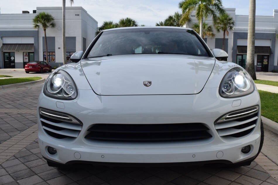 Used 2013 Porsche Cayenne Diesel AWD/4WD image 36