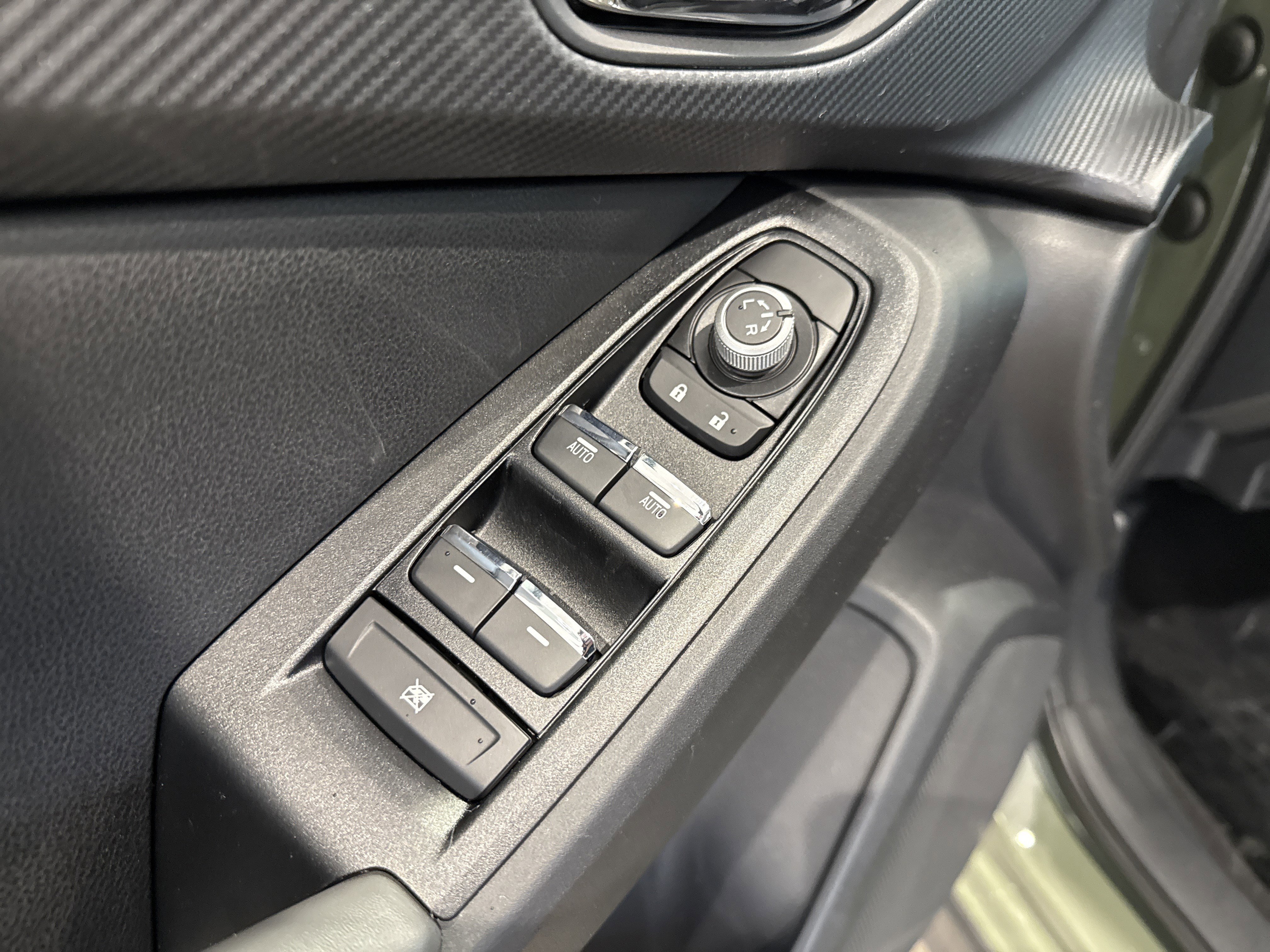 New 2026 Subaru Crosstrek 2.5i Limited image 16