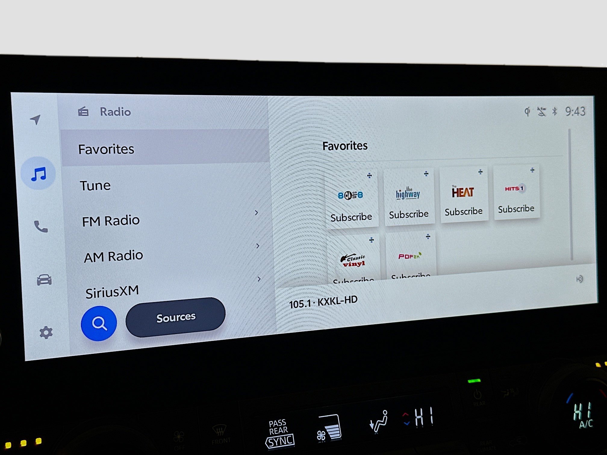 Used 2025 Toyota Grand Highlander AWD image 21