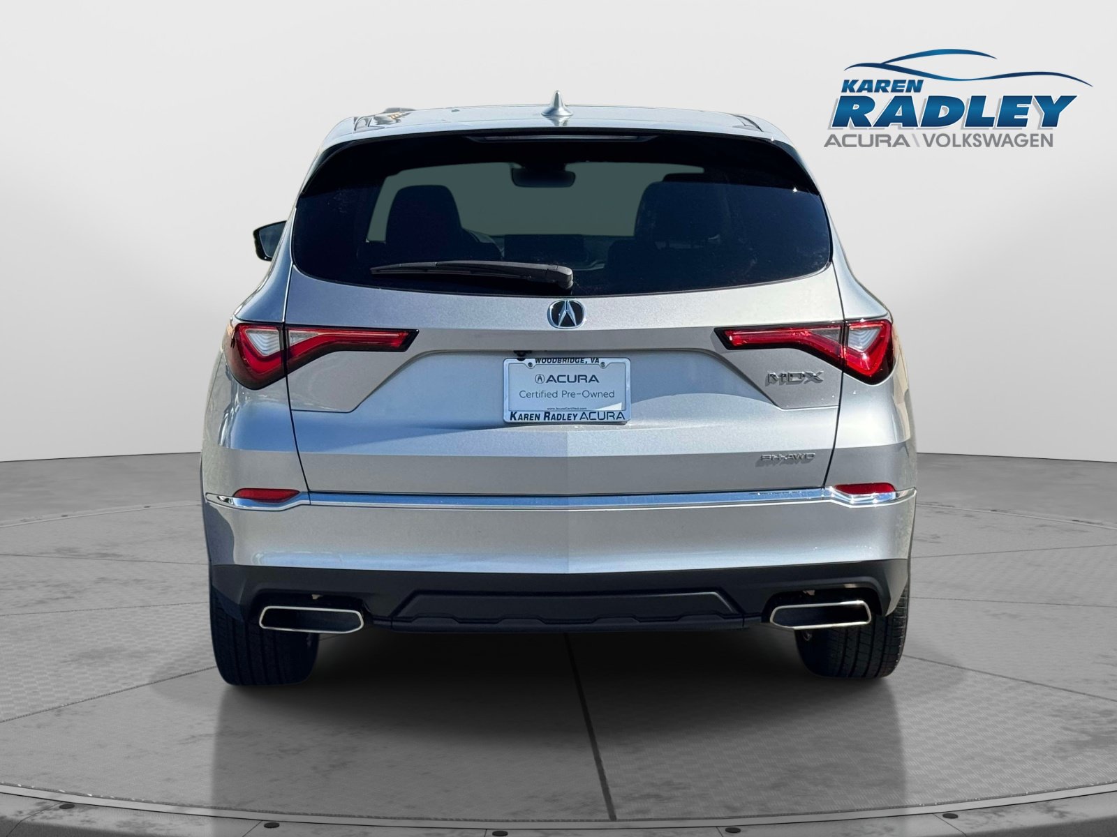 Used 2024 Acura MDX SH-AWD image 3