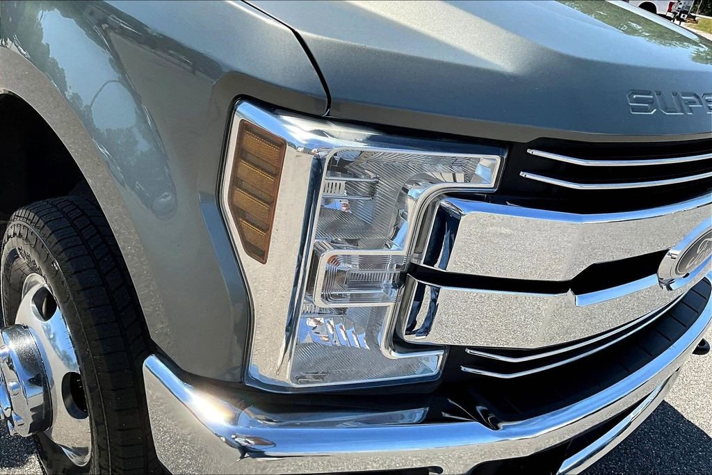 Used 2019 Ford F350 Lariat w/ Chrome Package AWD/4WD image 33