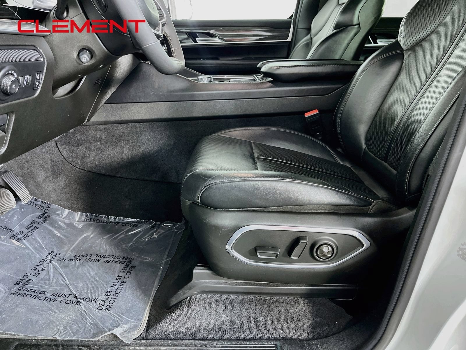 Used 2022 Jeep Wagoneer Series III w/ Convenience Group I AWD/4WD image 28