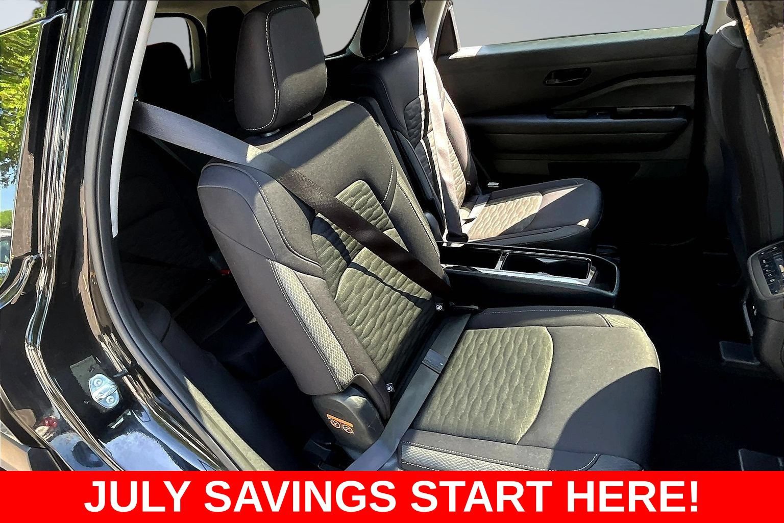 Used 2025 Nissan Pathfinder SV w/ SV Premium Package AWD/4WD image 33