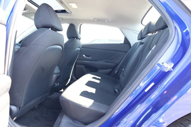 Used 2024 Hyundai Elantra SEL w/ Convenience Package image 26
