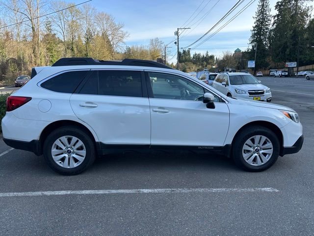 Used 2017 Subaru Outback 2.5i Premium image 4