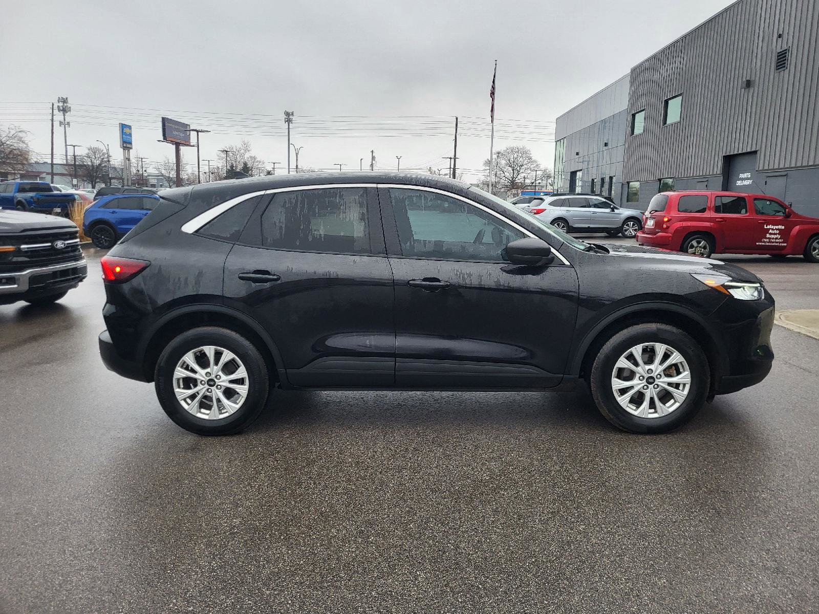 Used 2023 Ford Escape Active image 2