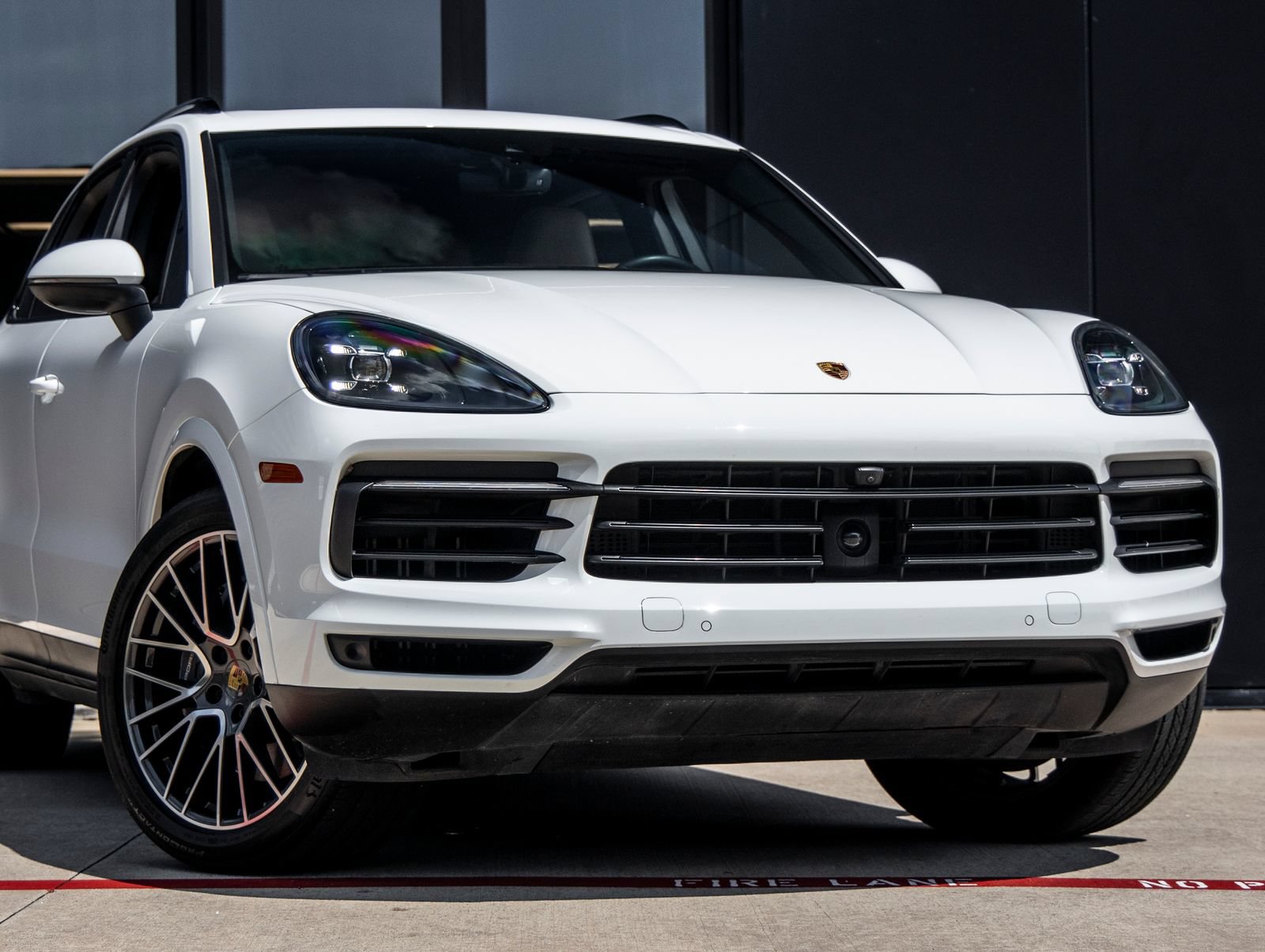 Certified 2023 Porsche Cayenne AWD/4WD image 9
