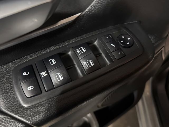 Used 2019 RAM 1500 Big Horn AWD/4WD image 3