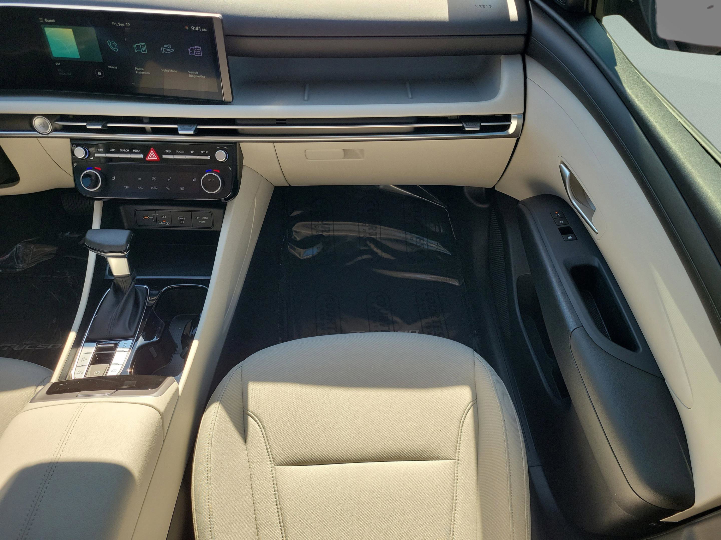 New 2026 Hyundai Tucson SEL image 23