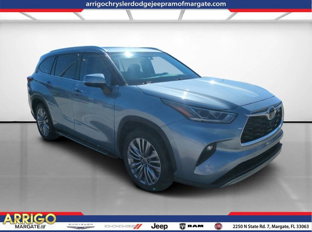 Used 2022 Toyota Highlander Platinum