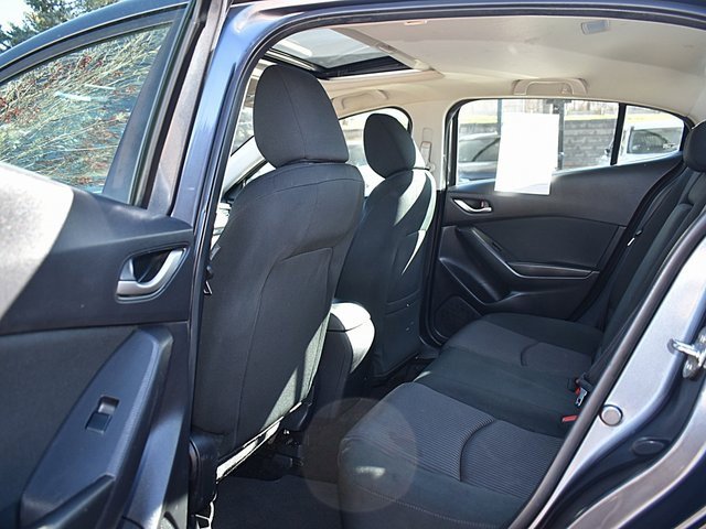 Used 2016 MAZDA MAZDA3 i Touring image 23