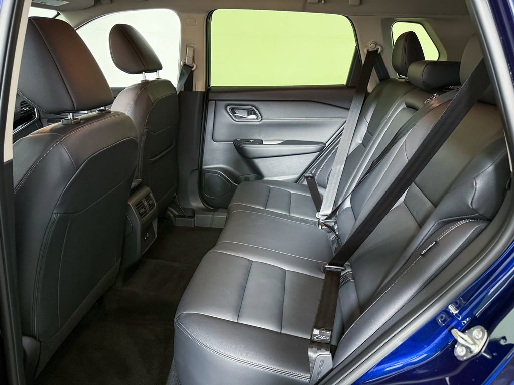 Certified 2024 Nissan Rogue SL image 39