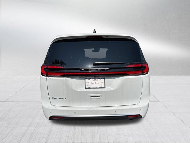New 2027 Chrysler Pacifica Select FWD image 6