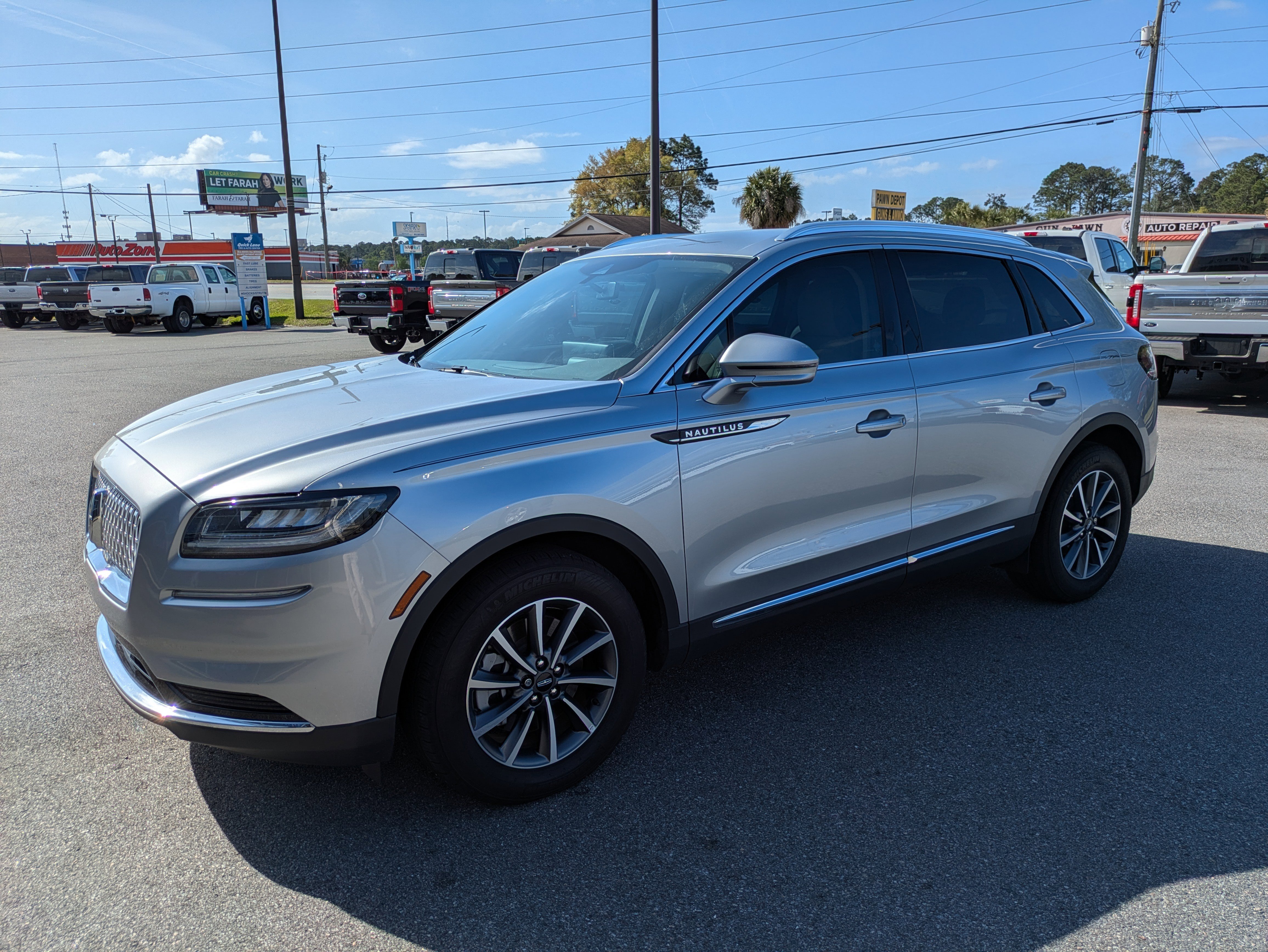 Used 2022 Lincoln Nautilus FWD image 8