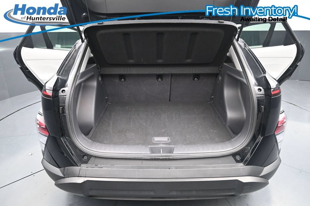 Used 2025 Hyundai Kona SEL AWD/4WD image 14
