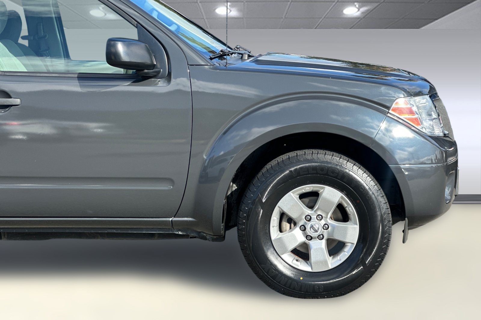 Used 2013 Nissan Frontier SV w/ SV Value Truck Pkg RWD image 33