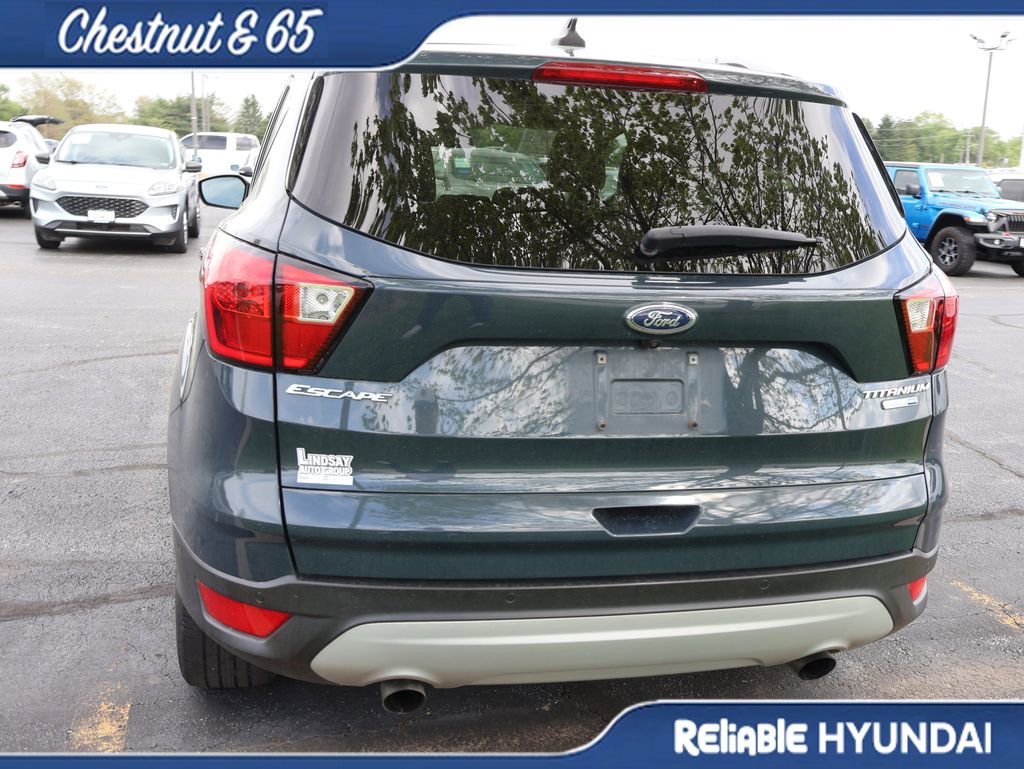 Used 2019 Ford Escape Titanium image 17