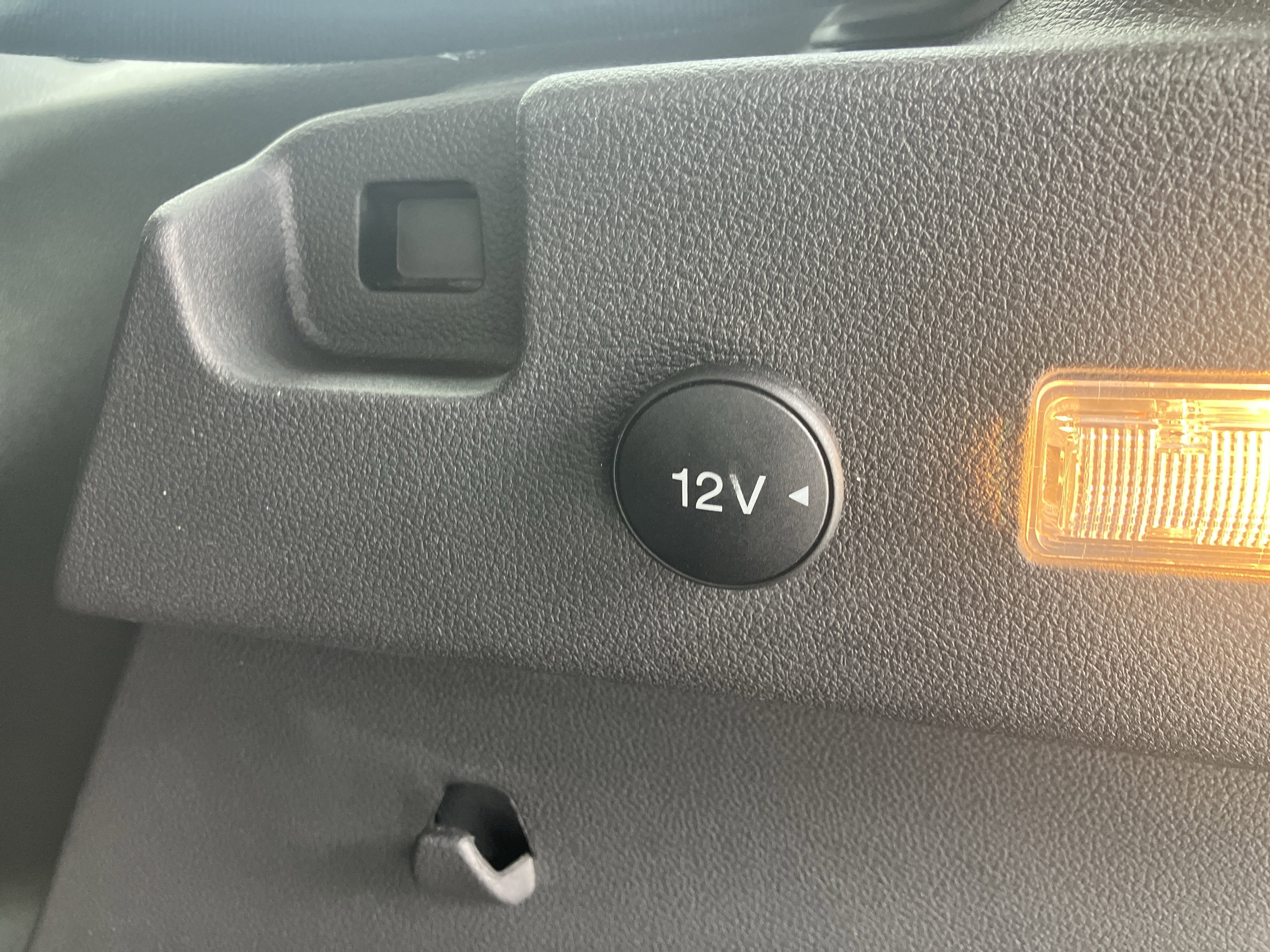 Used 2017 Ford Escape SE w/ Equipment Group 201A FWD image 13