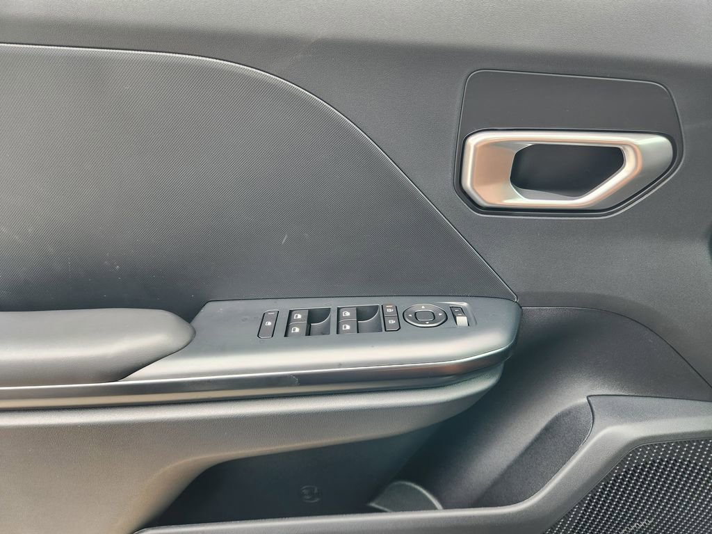 New 2026 Kia K4 FWD image 17