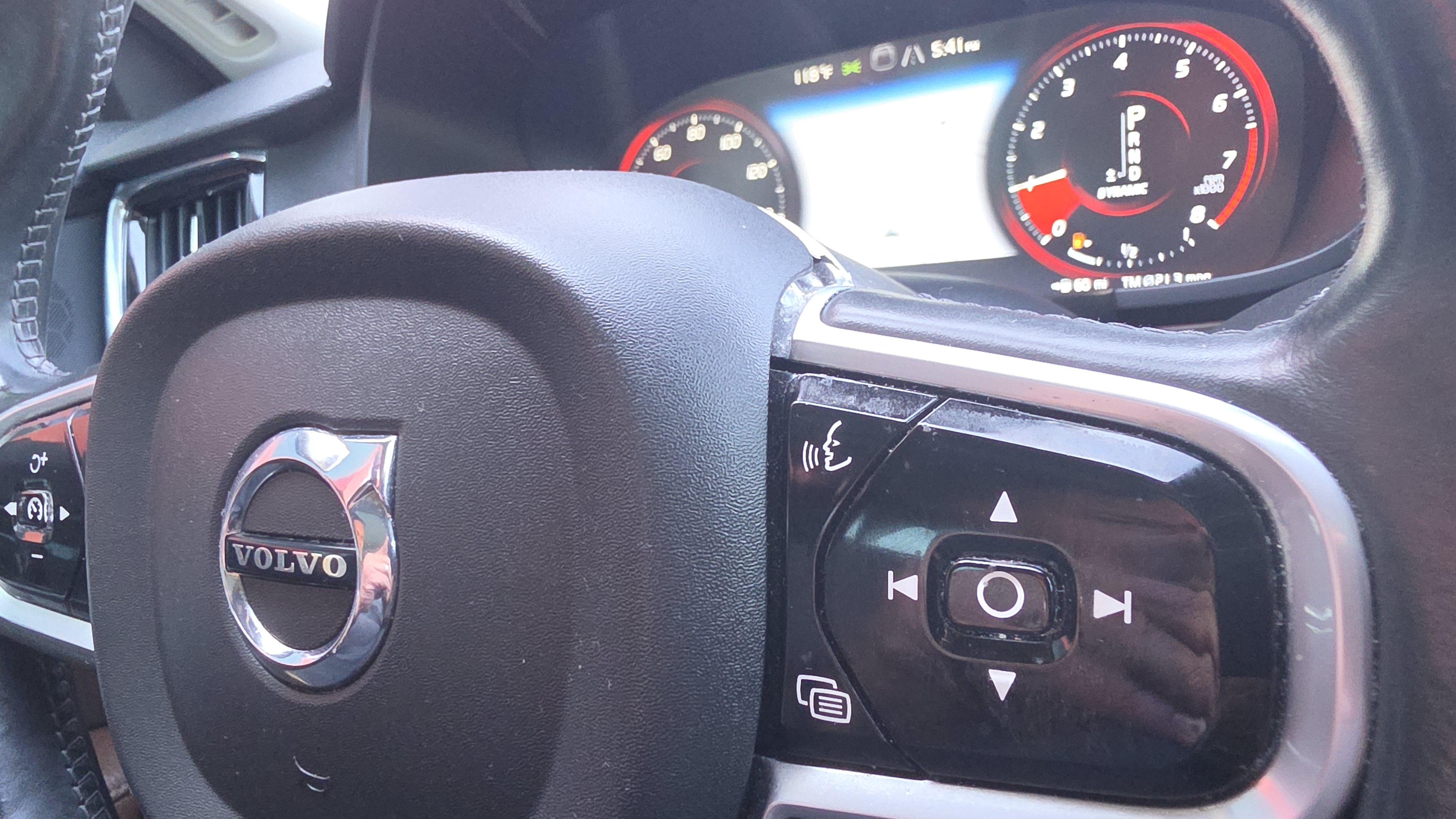 Used 2018 Volvo S90 T5 Momentum FWD image 44
