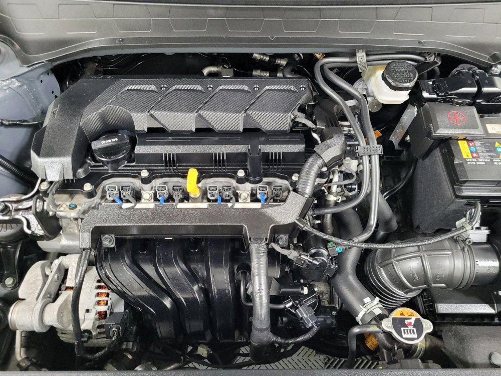 Used 2022 Hyundai Venue Limited image 30