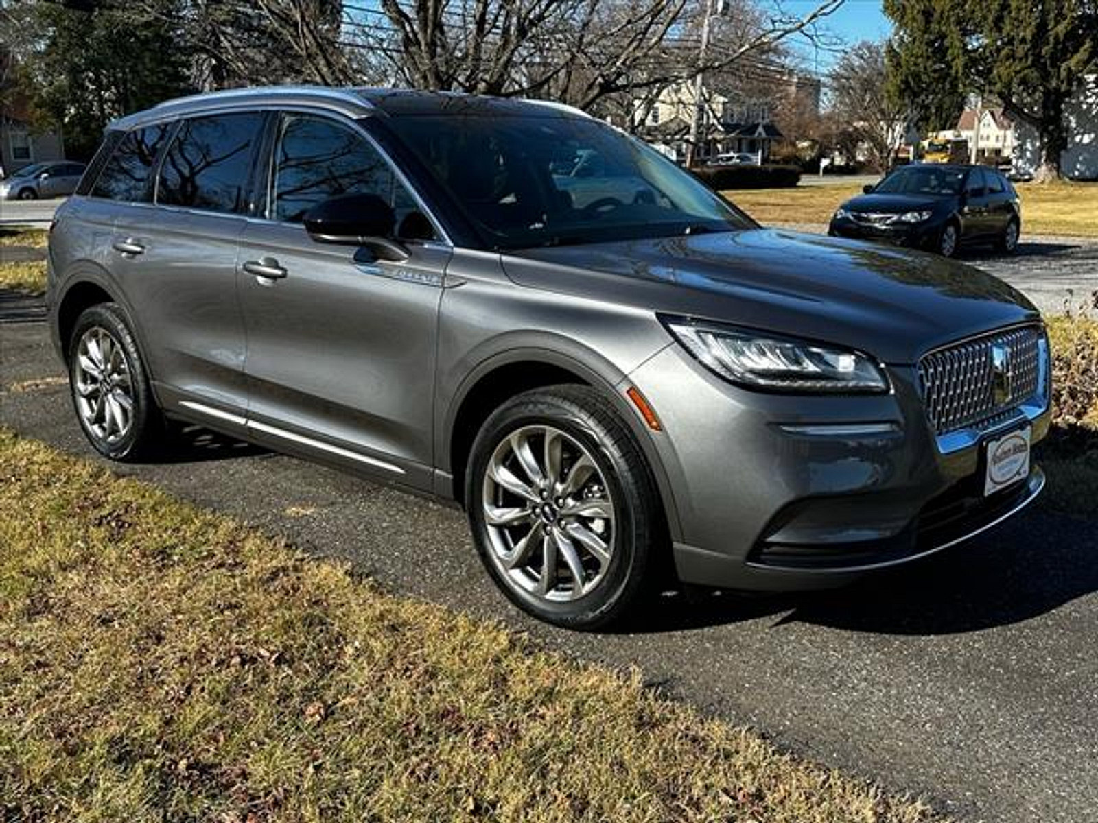 Used 2021 Lincoln Corsair AWD w/ Premium Package image 2
