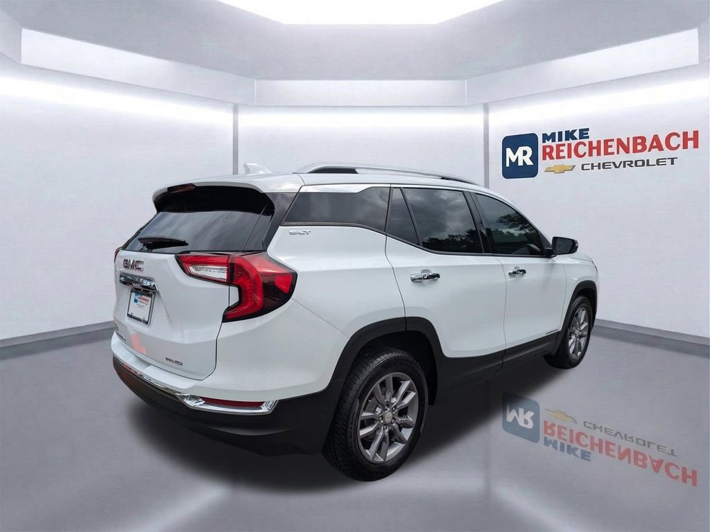 Used 2023 GMC Terrain SLT AWD/4WD image 4