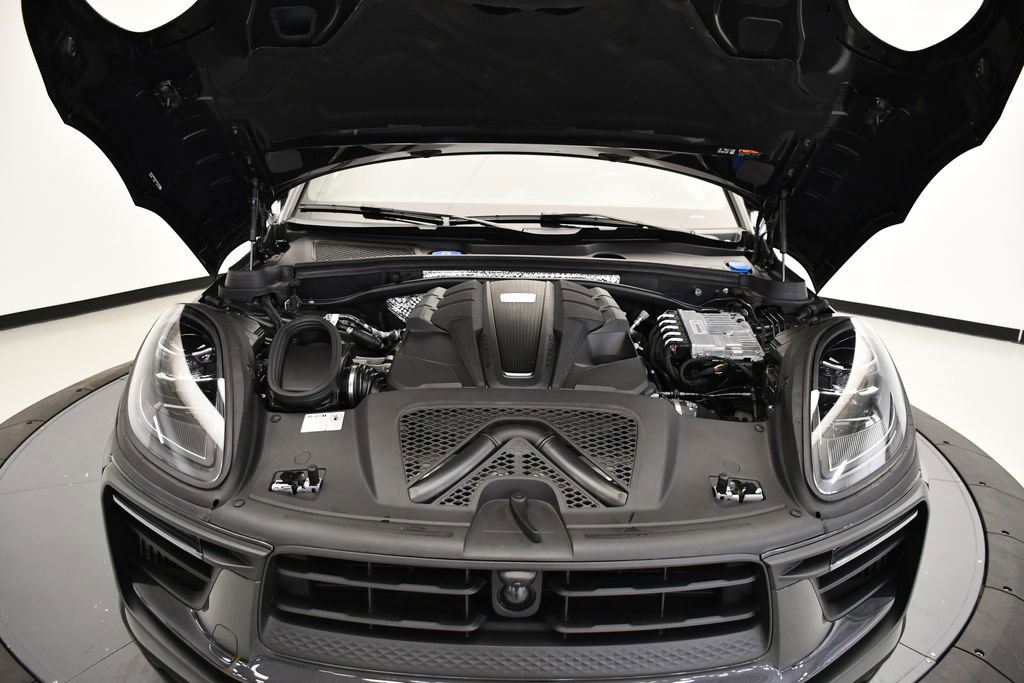 Used 2024 Porsche Macan S image 13
